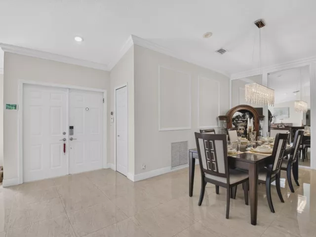 4-bedroom home for sale in Boca Raton - 19505 SEDGEFIELD Terrace - MondialRealty
