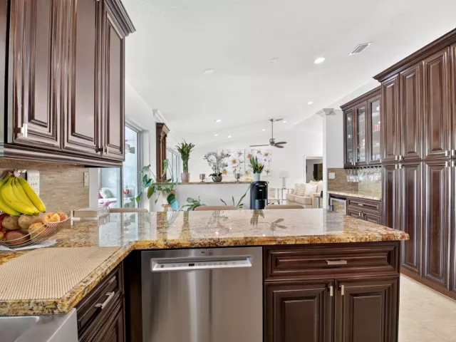 4-bedroom home for sale in Boca Raton - 19505 SEDGEFIELD Terrace - MondialRealty