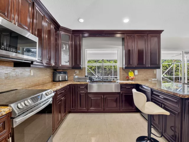 4-bedroom home for sale in Boca Raton - 19505 SEDGEFIELD Terrace - MondialRealty