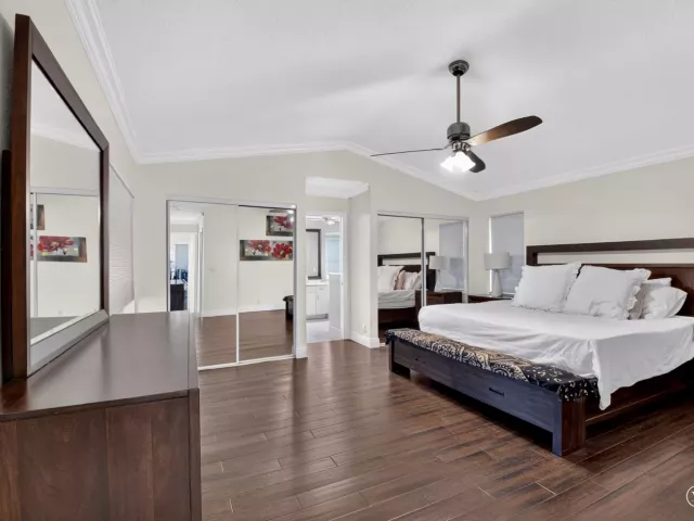 4-bedroom home for sale in Boca Raton - 19505 SEDGEFIELD Terrace - MondialRealty