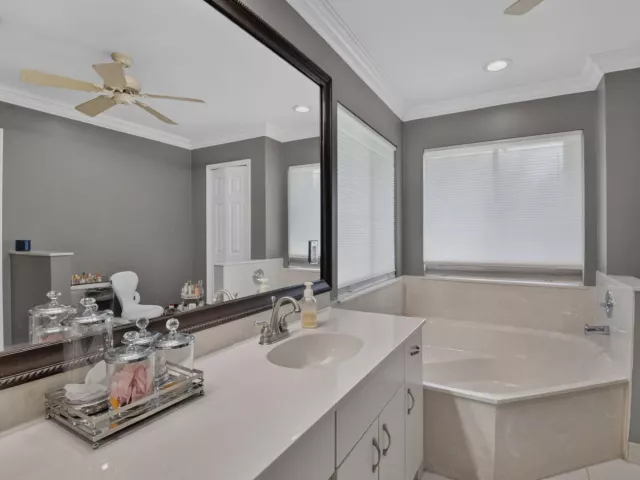 4-bedroom home for sale in Boca Raton - 19505 SEDGEFIELD Terrace - MondialRealty
