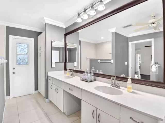 4-bedroom home for sale in Boca Raton - 19505 SEDGEFIELD Terrace - MondialRealty