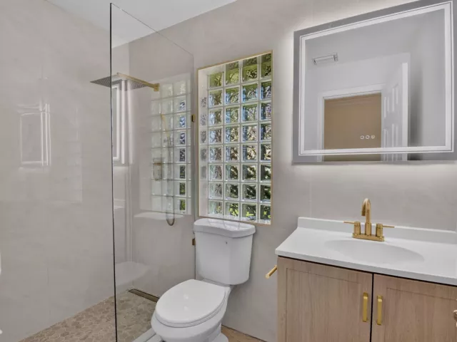 4-bedroom home for sale in Boca Raton - 19505 SEDGEFIELD Terrace - MondialRealty