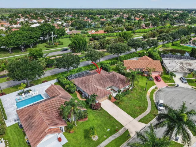 4-bedroom home for sale in Boca Raton - 19505 SEDGEFIELD Terrace - MondialRealty