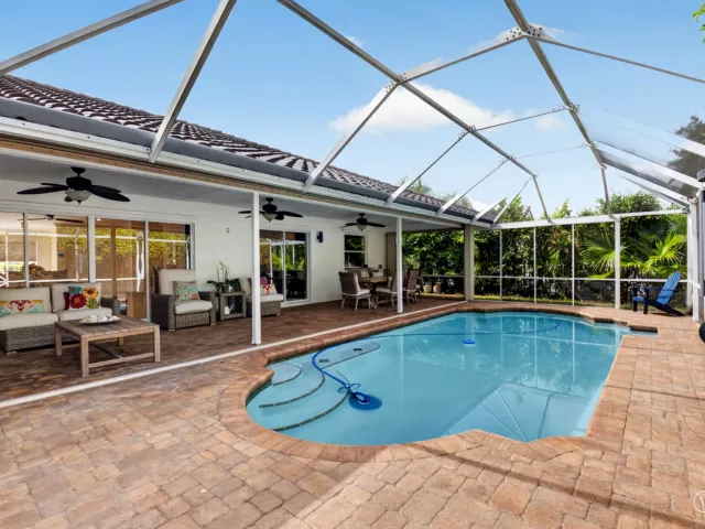 4-bedroom home for sale in Boca Raton - 19505 SEDGEFIELD Terrace - MondialRealty