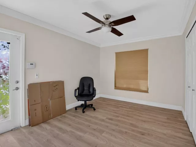 4-bedroom home for sale in Boca Raton - 19505 SEDGEFIELD Terrace - MondialRealty