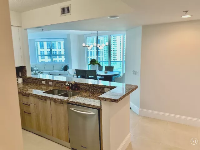 2-bedroom condo for sale in Fort Lauderdale - 350 SE 2ND Street 2630 - MondialRealty