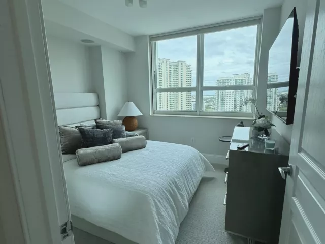 2-bedroom condo for sale in Fort Lauderdale - 350 SE 2ND Street 2630 - MondialRealty