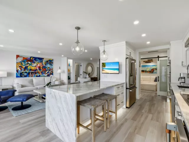 2-bedroom condo for sale in Fort Lauderdale - 3400 Galt Ocean Drive 1704S - MondialRealty