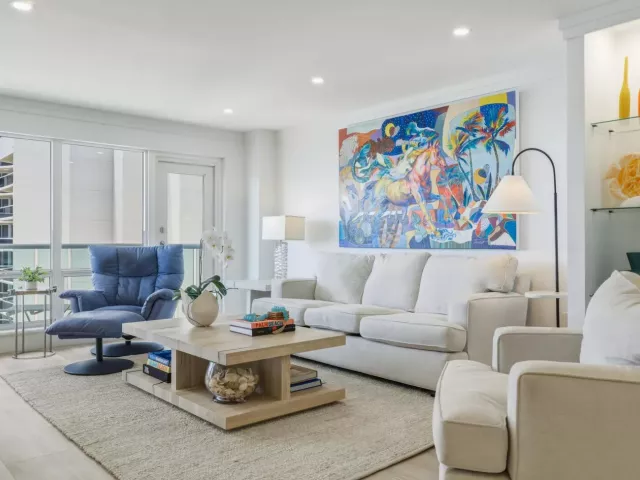 2-bedroom condo for sale in Fort Lauderdale - 3400 Galt Ocean Drive 1704S - MondialRealty