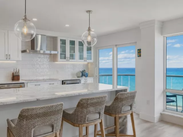 2-bedroom condo for sale in Fort Lauderdale - 3400 Galt Ocean Drive 1704S - MondialRealty