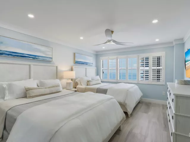 2-bedroom condo for sale in Fort Lauderdale - 3400 Galt Ocean Drive 1704S - MondialRealty