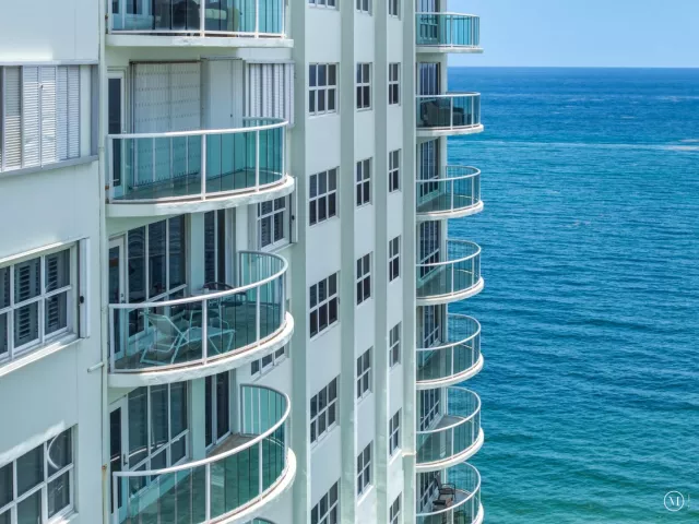 2-bedroom condo for sale in Fort Lauderdale - 3400 Galt Ocean Drive 1704S - MondialRealty