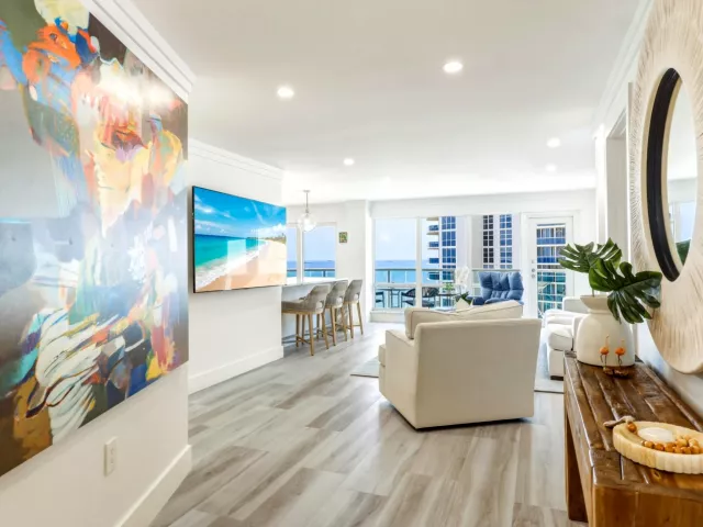 2-bedroom condo for sale in Fort Lauderdale - 3400 Galt Ocean Drive 1704S - MondialRealty