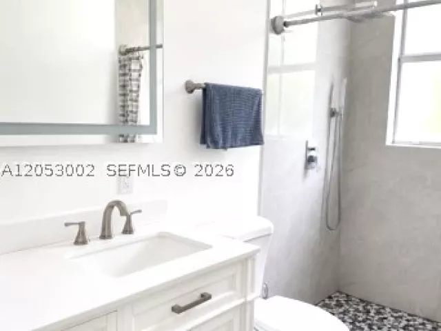 3-bedroom home for sale in Miami - 11843 SW 152nd Ct - MondialRealty