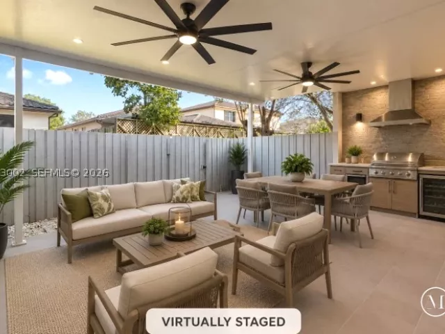 3-bedroom home for sale in Miami - 11843 SW 152nd Ct - MondialRealty