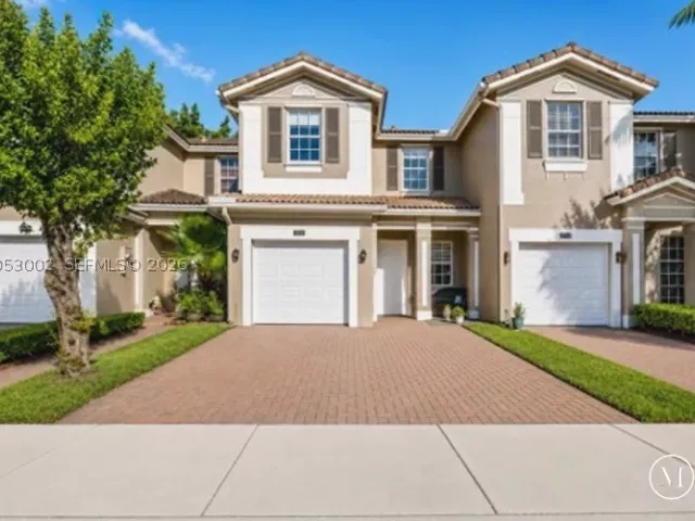 3-bedroom home for sale in Miami - 11843 SW 152nd Ct - MondialRealty