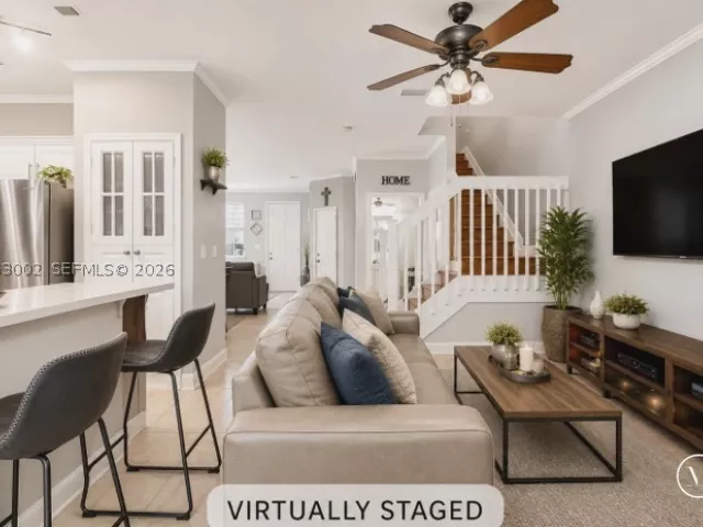 3-bedroom home for sale in Miami - 11843 SW 152nd Ct - MondialRealty