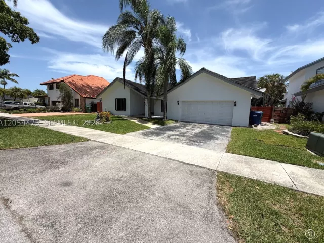 4-bedroom home for rent in Miami - 14271 SW 107th Ter 0 - MondialRealty