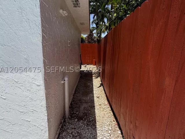 4-bedroom home for rent in Miami - 14271 SW 107th Ter 0 - MondialRealty