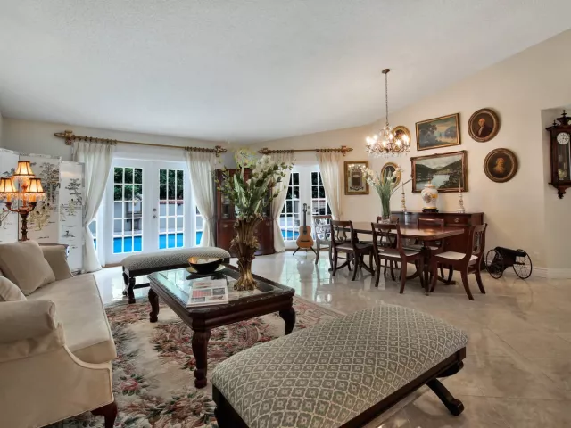 3-bedroom home for sale in Boca Raton - 9441 OLD PINE Road - MondialRealty