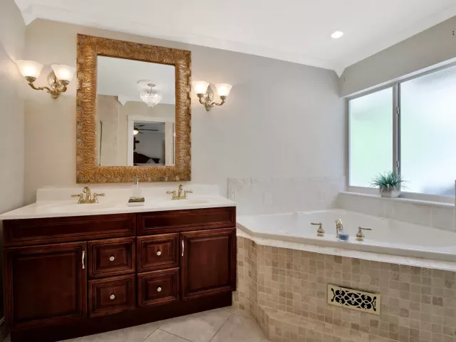 3-bedroom home for sale in Boca Raton - 9441 OLD PINE Road - MondialRealty