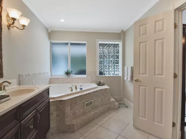 3-bedroom home for sale in Boca Raton - 9441 OLD PINE Road - MondialRealty