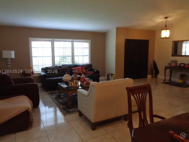 4-bedroom home for sale in Miami -  - MondialRealty