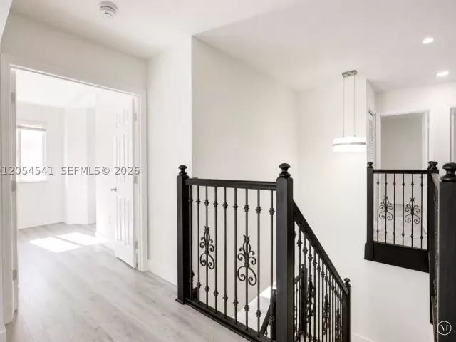 4-bedroom home for rent in Doral - 10956 NW 73rd St 10956 - MondialRealty