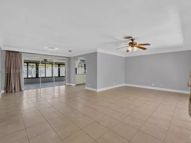 2-bedroom home for sale in Deerfield Beach - 1109 SE 10th St - MondialRealty