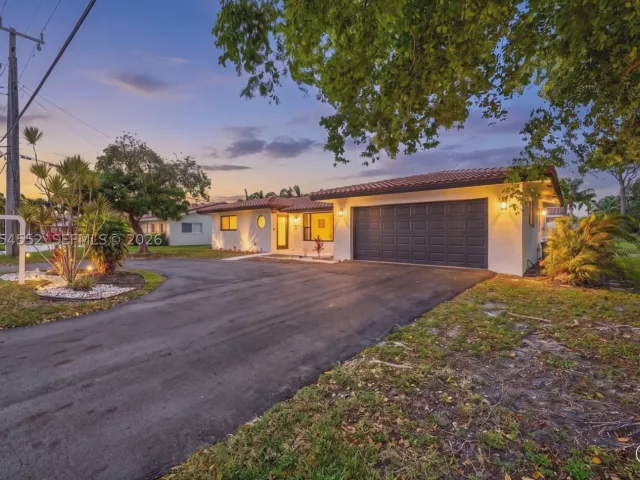 2-bedroom home for sale in Deerfield Beach - 1109 SE 10th St - MondialRealty