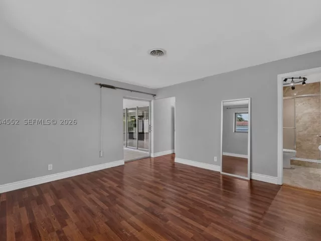 2-bedroom home for sale in Deerfield Beach - 1109 SE 10th St - MondialRealty