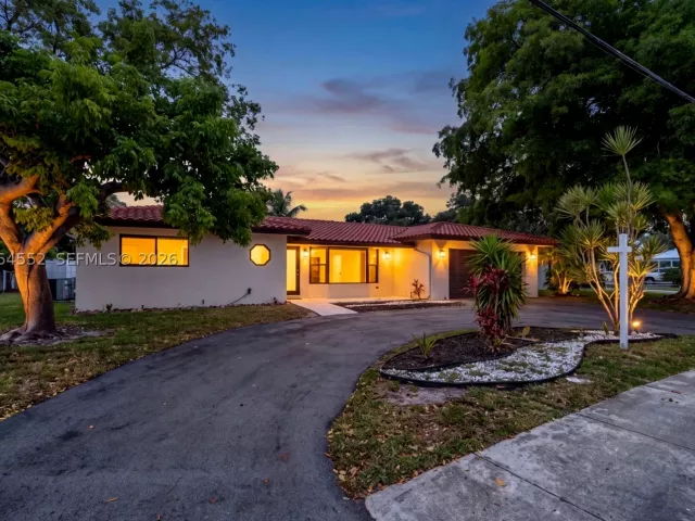 2-bedroom home for sale in Deerfield Beach - 1109 SE 10th St - MondialRealty