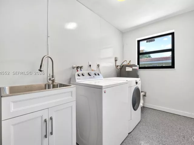 2-bedroom home for sale in Deerfield Beach - 1109 SE 10th St - MondialRealty