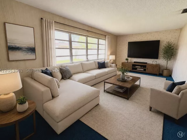 3-bedroom home for sale in Pembroke Pines - 11851 NW 23rd St - MondialRealty