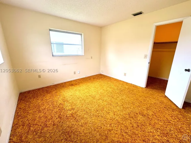 3-bedroom home for sale in Pembroke Pines - 11851 NW 23rd St - MondialRealty