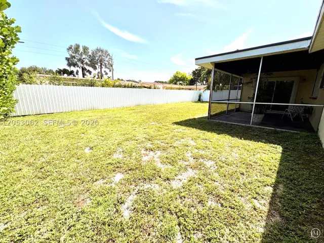 3-bedroom home for sale in Pembroke Pines - 11851 NW 23rd St - MondialRealty