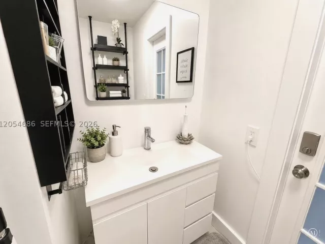 3-bedroom home for rent in Pembroke Pines - 8641 NW 19th St - MondialRealty
