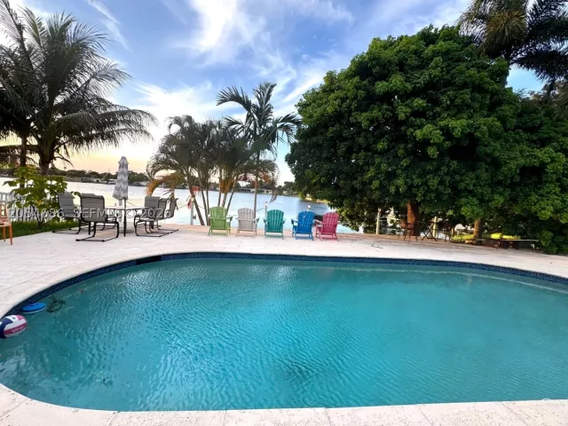 3-bedroom home for rent in Pembroke Pines - 8641 NW 19th St - MondialRealty