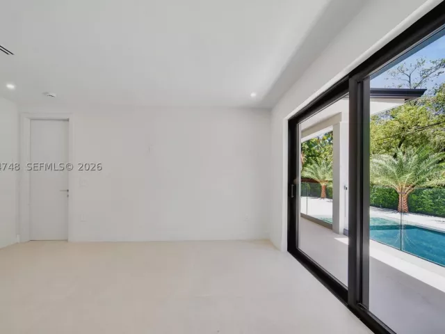 4-bedroom home for rent in Miami - 899 NE 71st St - MondialRealty