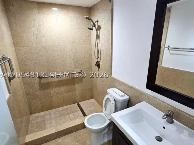 5-bedroom home for rent in Doral - 5754 NW 98th Ave - MondialRealty