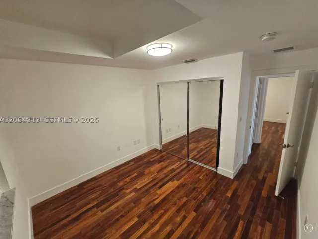 5-bedroom home for rent in Doral - 5754 NW 98th Ave - MondialRealty