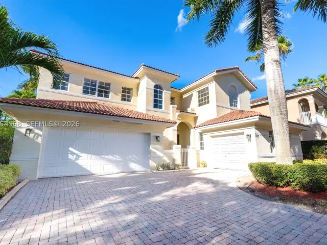 5-bedroom home for rent in Doral - 11213 NW 71st Ter - MondialRealty