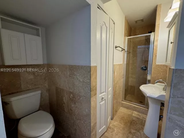 3-bedroom home for rent in Doral - 7563 NW 112th Pl - MondialRealty