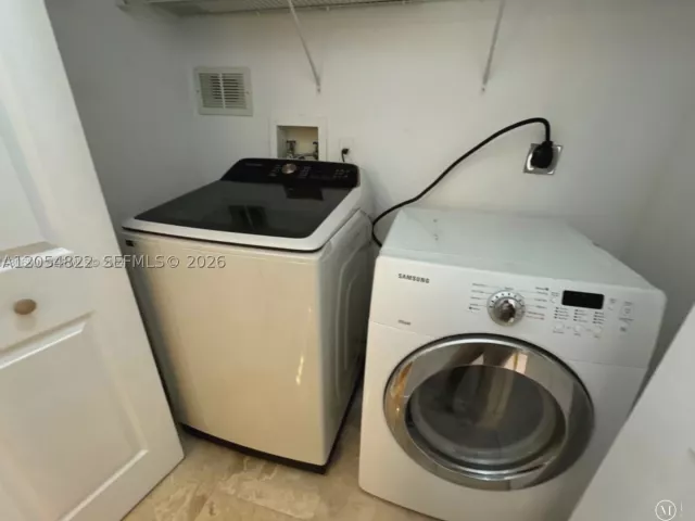 3-bedroom home for rent in Doral - 7563 NW 112th Pl - MondialRealty