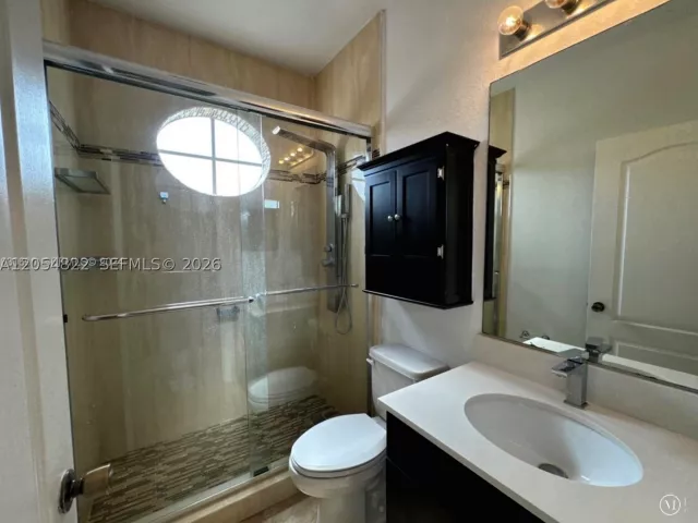 3-bedroom home for rent in Doral - 7563 NW 112th Pl - MondialRealty