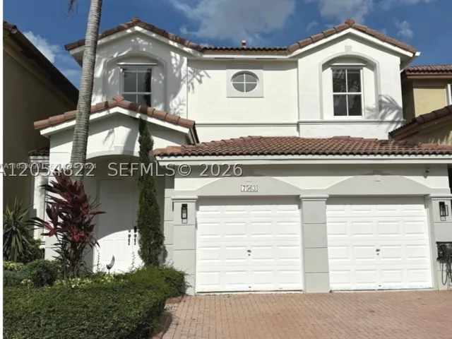 3-bedroom home for rent in Doral - 7563 NW 112th Pl - MondialRealty