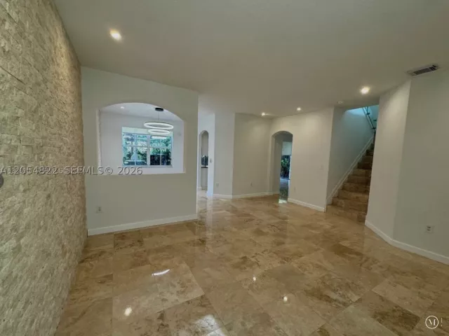 3-bedroom home for rent in Doral - 7563 NW 112th Pl - MondialRealty