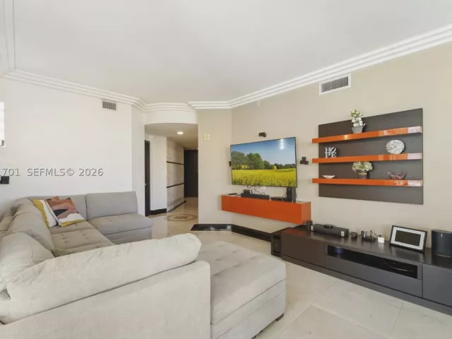 3-bedroom condo for sale in Aventura - 3131 NE 188th St 1-901 - MondialRealty