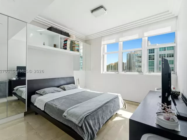 3-bedroom condo for sale in Aventura - 3131 NE 188th St 1-901 - MondialRealty